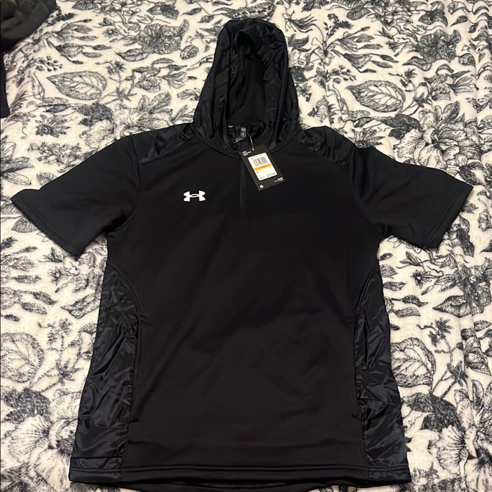 Under Armour Black Athletic Hoodie Sweatshirt